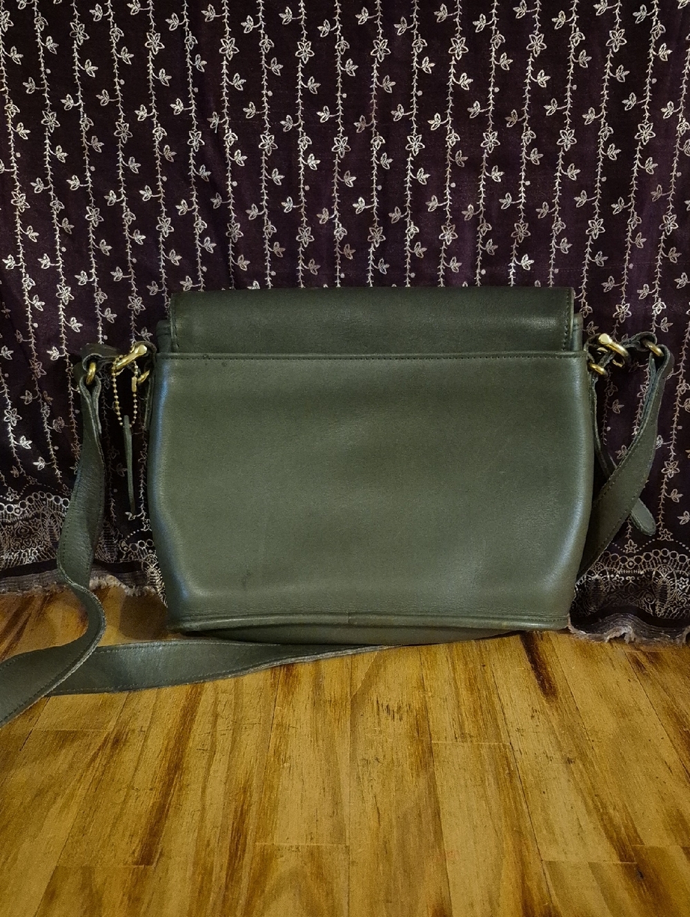 Coach Classic Olive Green Leather Crossbody Bag - Picture 2 of 7